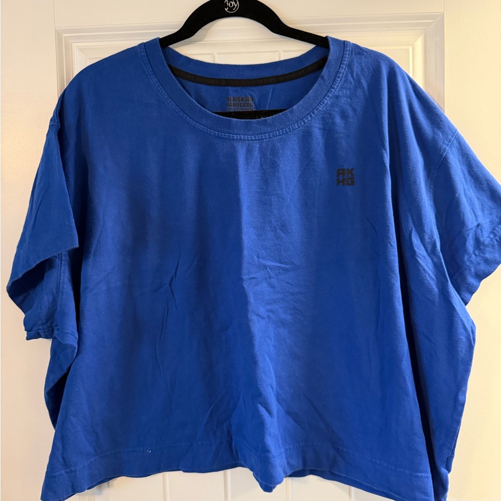 Duluth Trading Co Blue Short Sleeve Cropped Tee